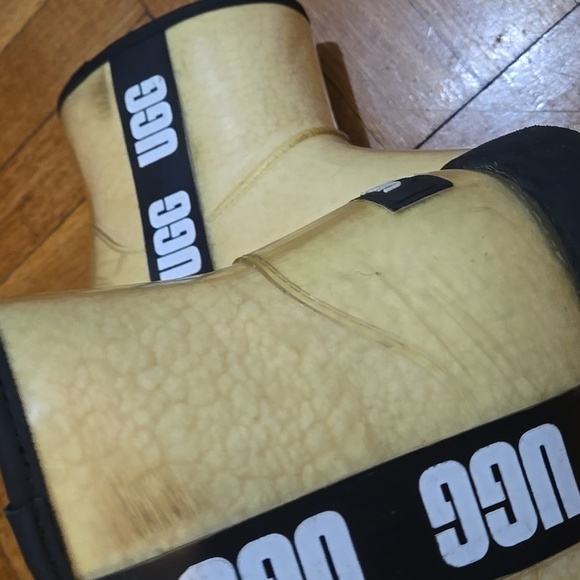 UGG Mini Clear Rain Boots - Picture 3 of 14